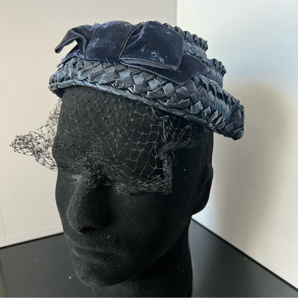 Vintage Retro Toni Leslie Braided Black Ladies Hat with Bow and Face Netting - Picture 3 of 12